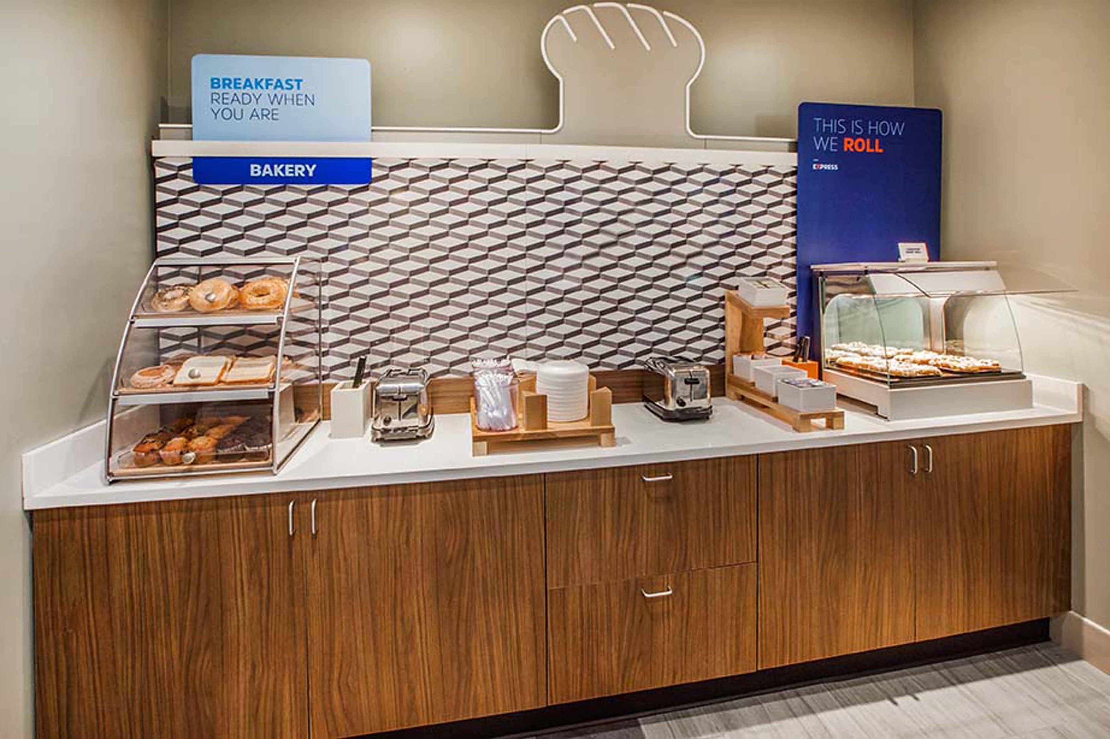Express & - Belvoir By Ihg Alexandria