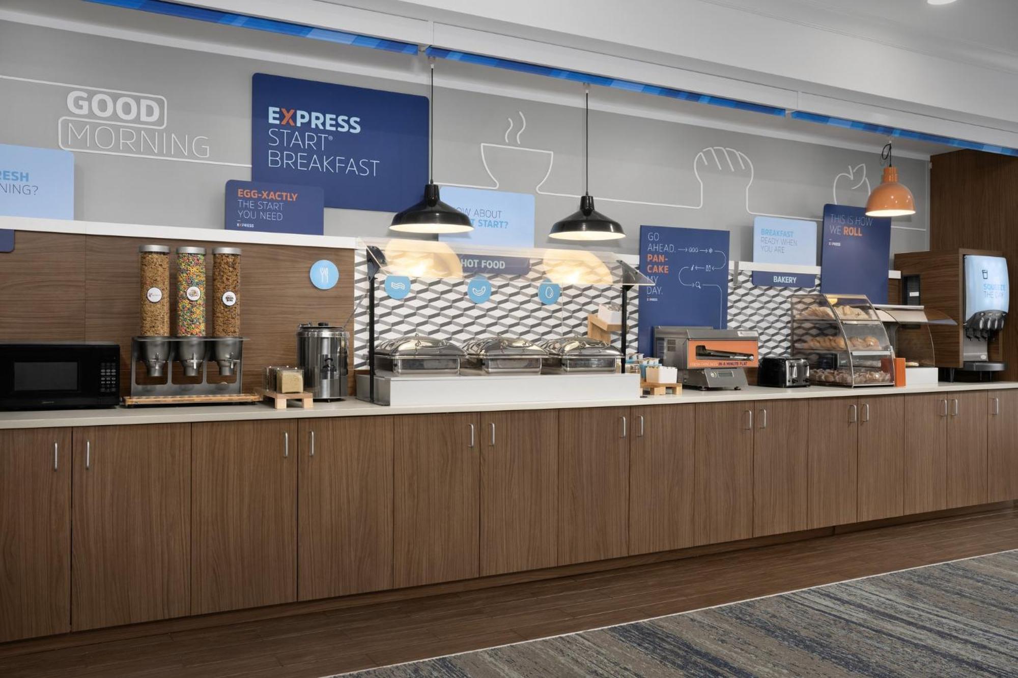Hotel Express & - Belvoir By Ihg Alexandria